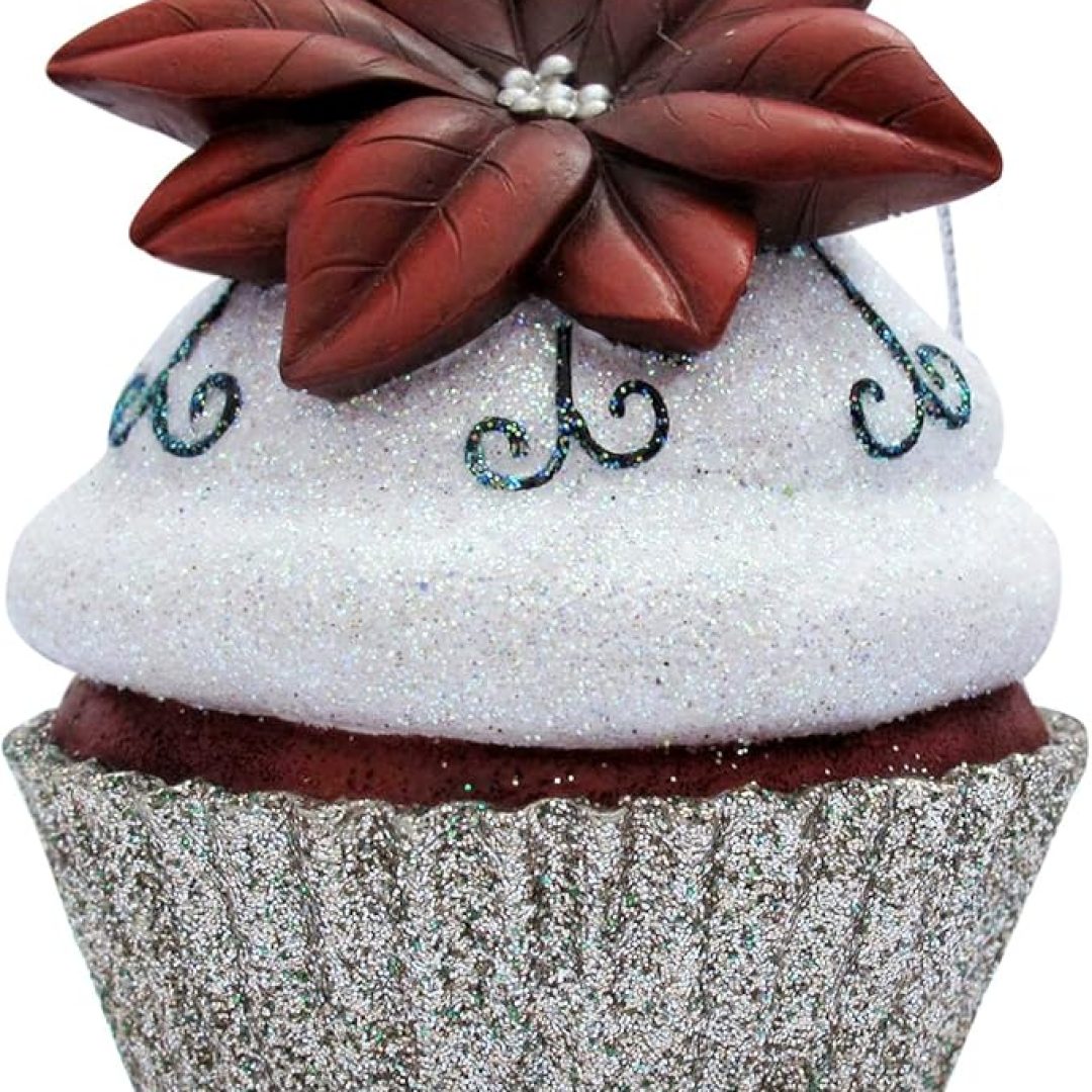 Silver Poinsettia Cupcake